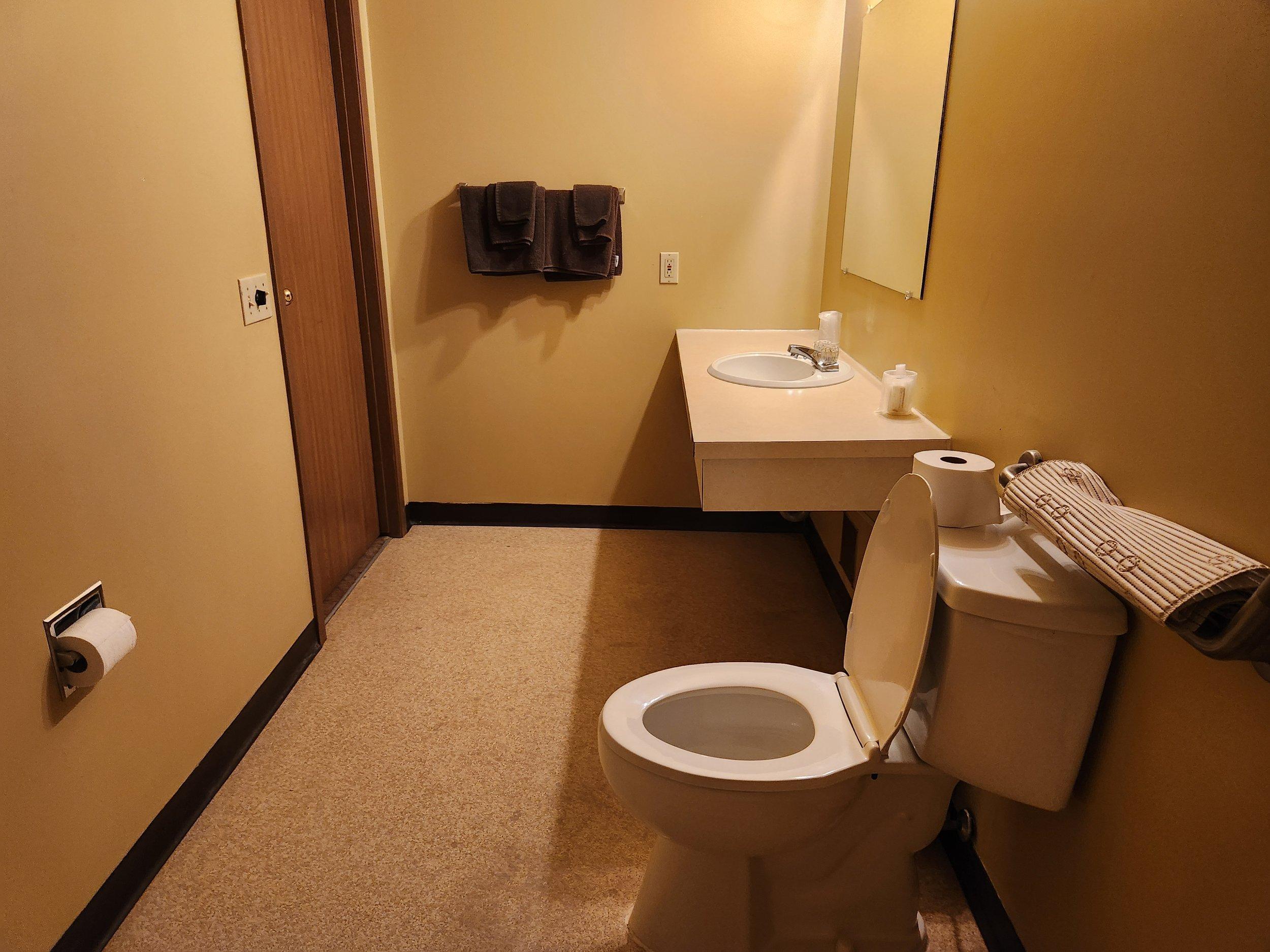 Hardisty Motel מראה חיצוני תמונה
