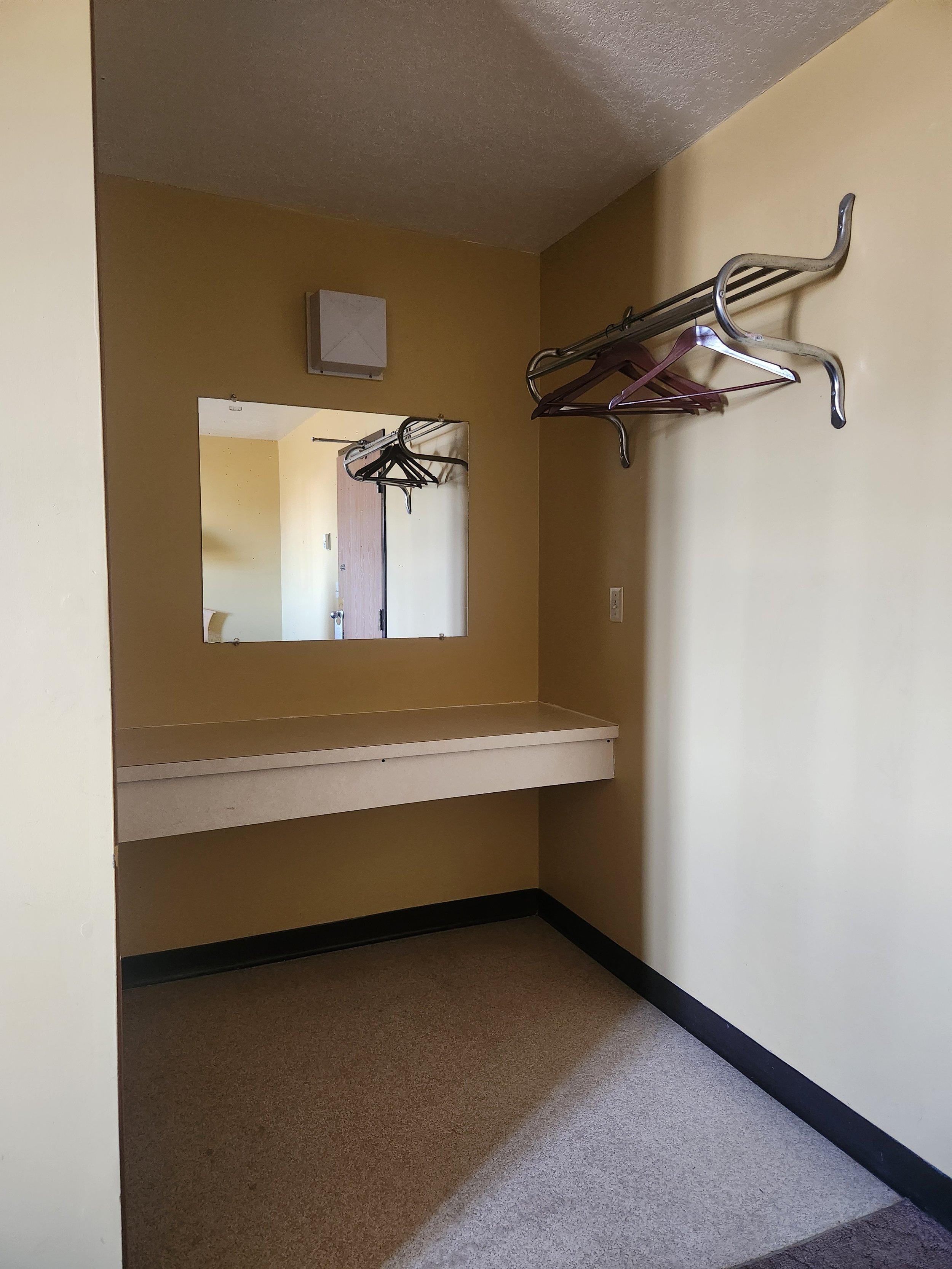 Hardisty Motel מראה חיצוני תמונה
